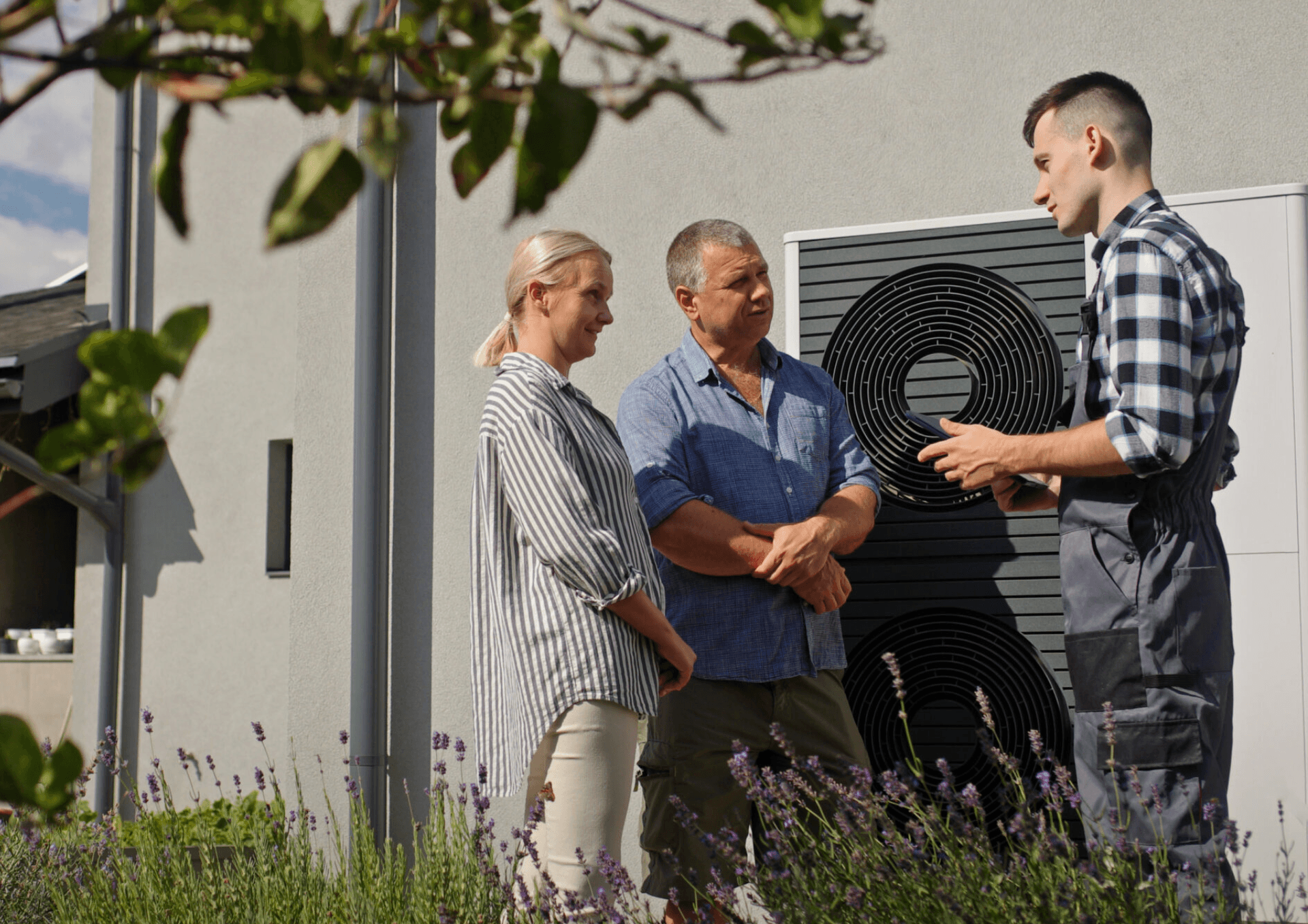 Technicien Ça Chauffe lors d'un contrat d'entretien