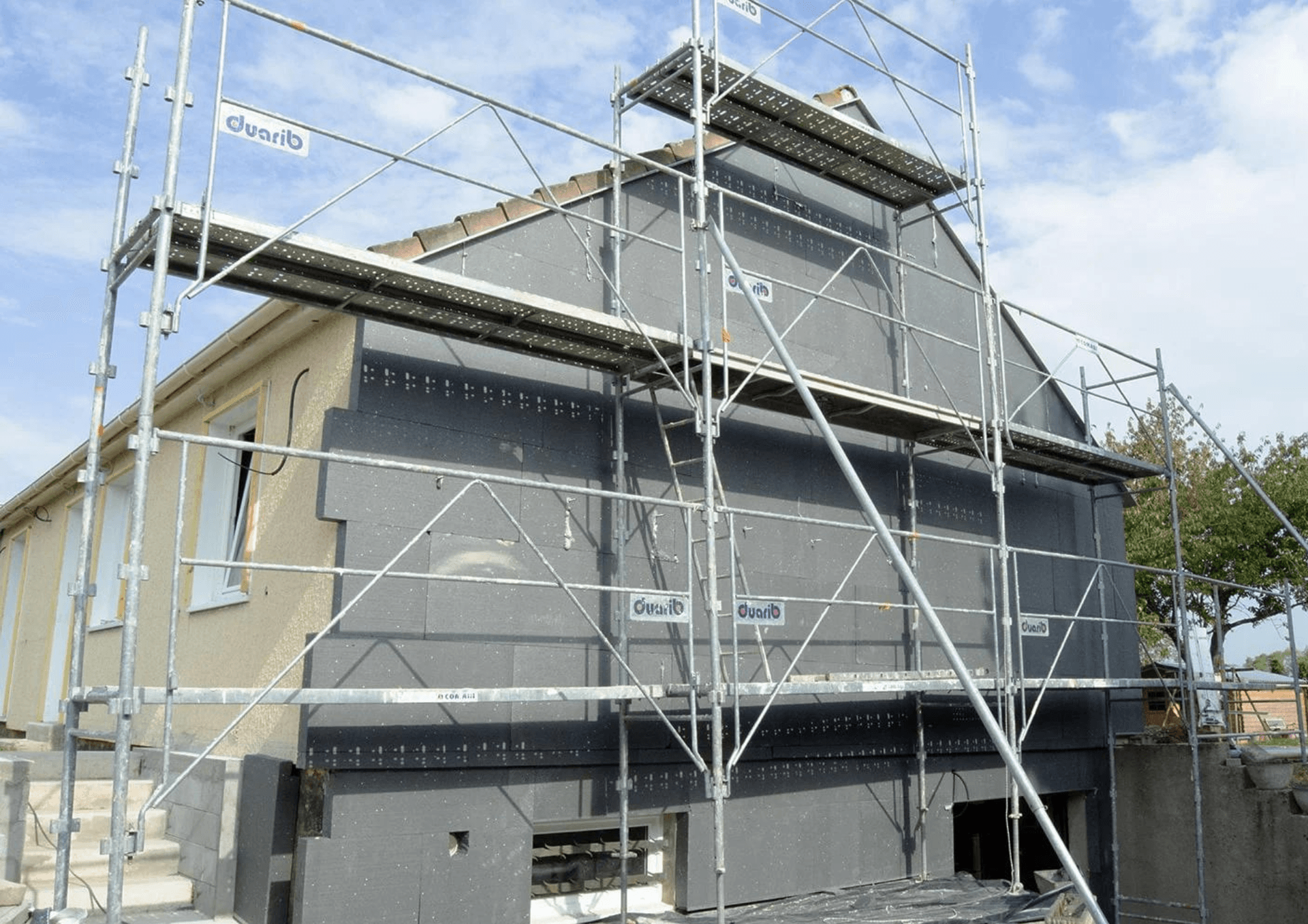 Chantier d'isolation thermique par l'extérieur réalisé par Ça Chauffe